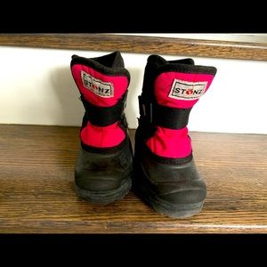 Toddler girl size 8 stonz winter boots